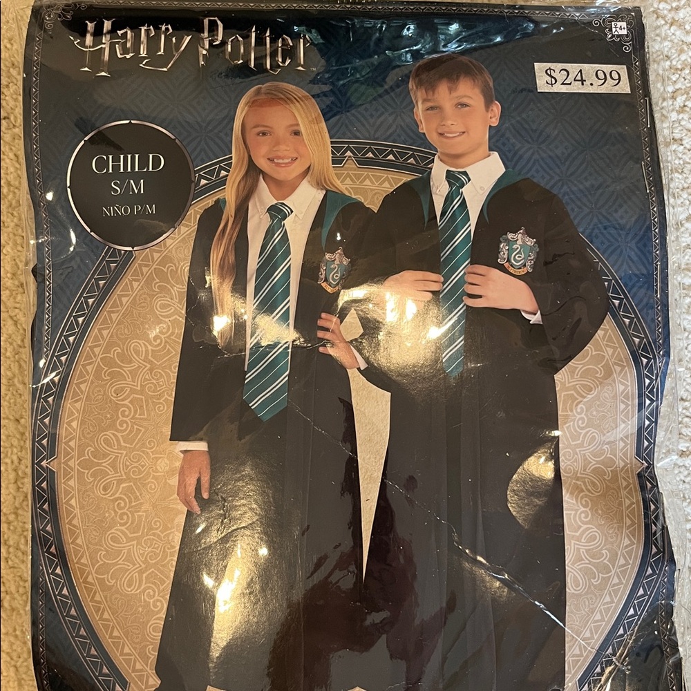 Warner Bros. Harry Potter cape